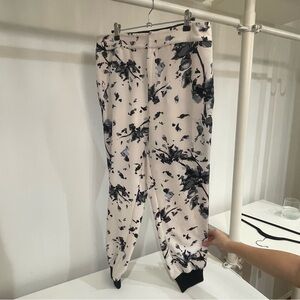 RACHEL Rachel Roy Black and White Floral Men's Joggers